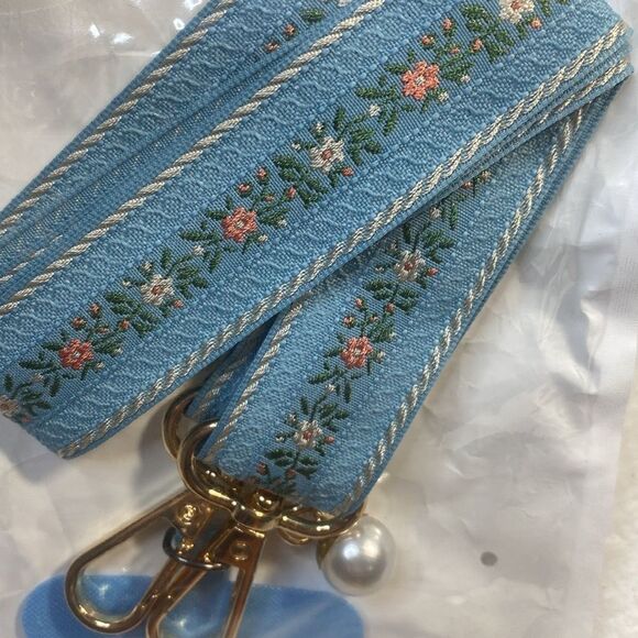 Embroidered Cell Phone Crossbody Lanyard - Picture 3 of 5